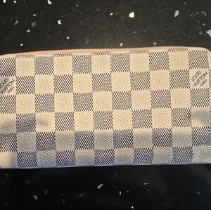 Louis vuitton wallet